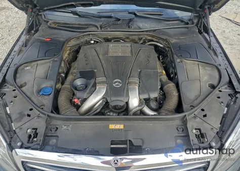 2016 Mercedes-Benz S 550 z USA, uszkodzony, nr VIN WDDUG8CB1GA215440